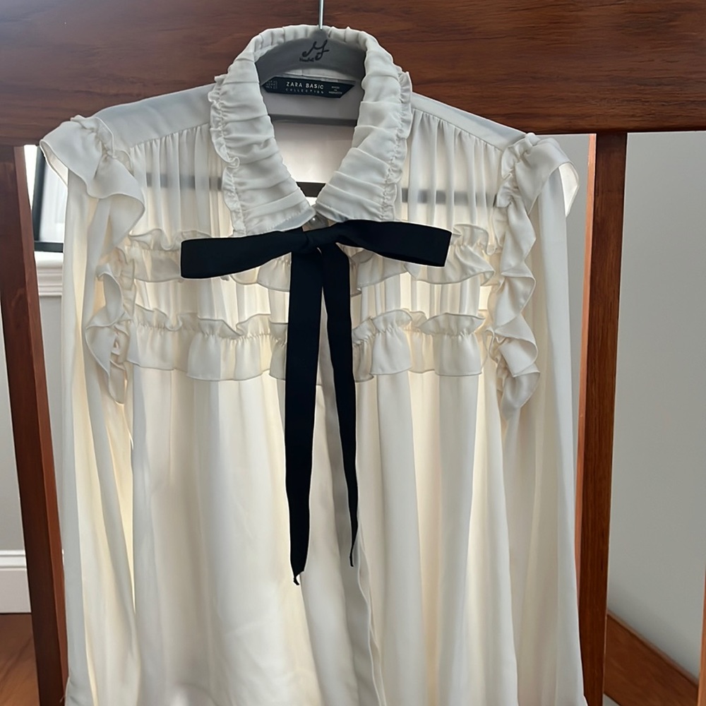 Ivory with black tie lovely blouse
